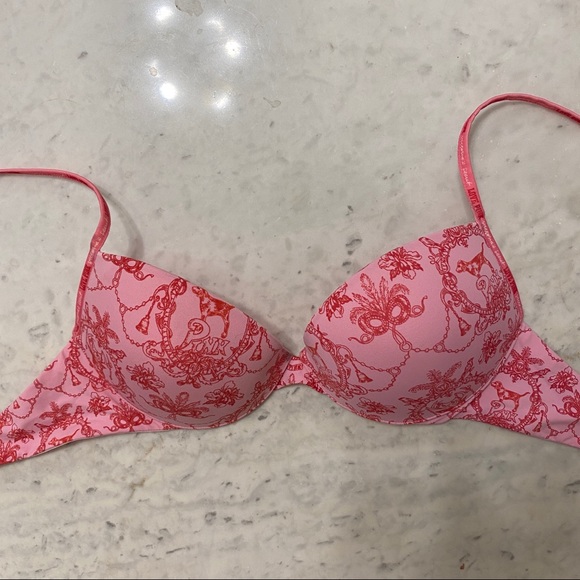 PINK Victoria's Secret Other - Pink by Victoria Secret Push Up Bra